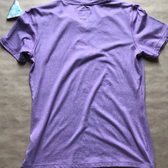 NWOT! Champion v neck size M - Picture 4 of 5